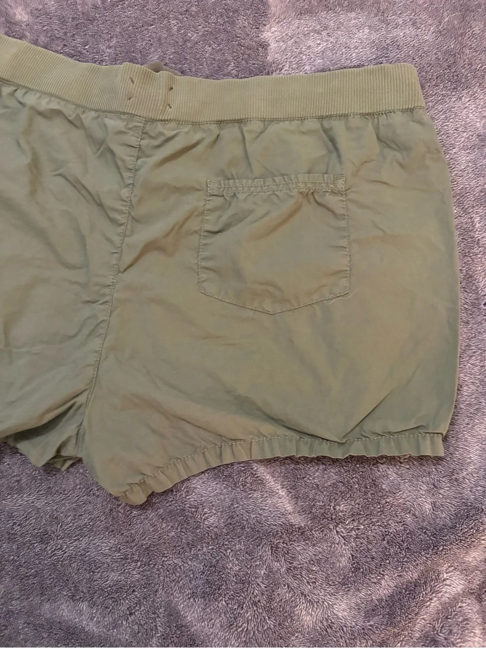 Lou & Grey Olive Green Drawstring Elastic Waist Khaki Utility Shorts sz Large